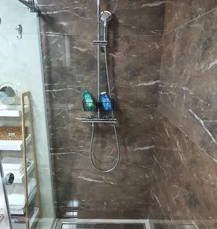 Daire Anika Hedonica *