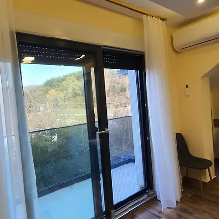 Anika Apartman