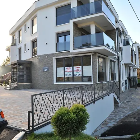 Anika Hedonica Врдник